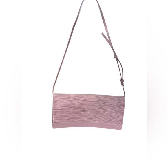 LOUIS VUITTON Epi in Honfleur Lilac - Picture 1 of 9